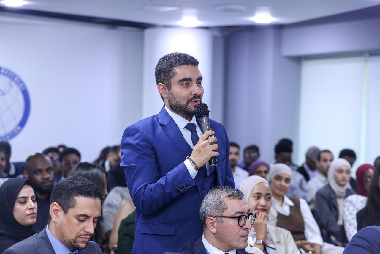 İƏT-in Baş katibi Bakıda təhsil alan xarici tələbələrlə görüşüb – FOTO - foto 6