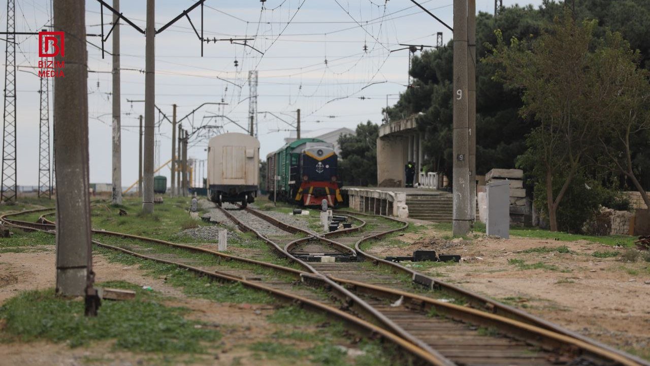Yeni Suraxanı–Hövsan dəmir yolu xəttinin bərpası işləri nə yerdədir? – Foto
