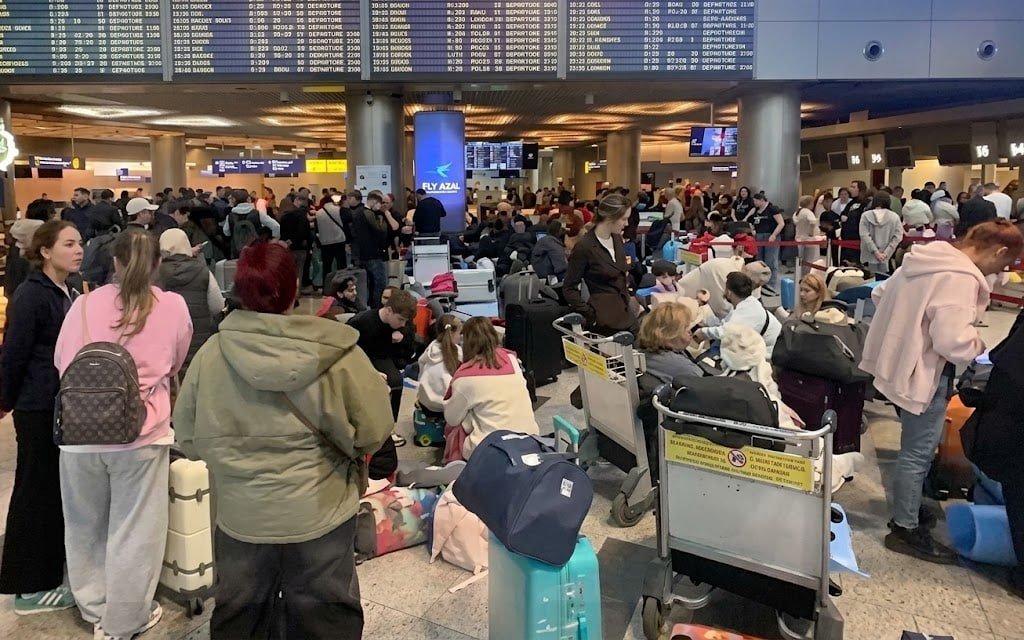 Moskva aeroportları bu gecə - Video Moskva aeroportları bu gecə - Video