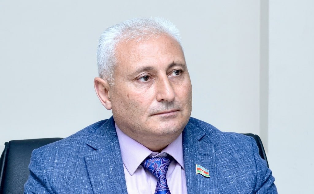 “Birinə keyfiyyətli xidmət göstərmək öhdəliyi qoyuruq, digərinə isə yox?!”