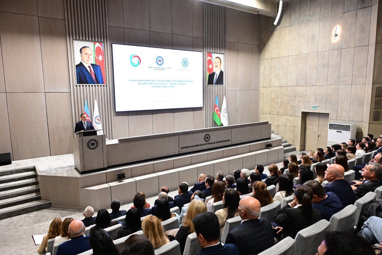 Mediasiya Şurasında ilk həmkarlar ittifaqı təşkilatı yaradıldı – Foto Mediasiya Şurasında ilk həmkarlar ittifaqı təşkilatı yaradıldı – Foto
