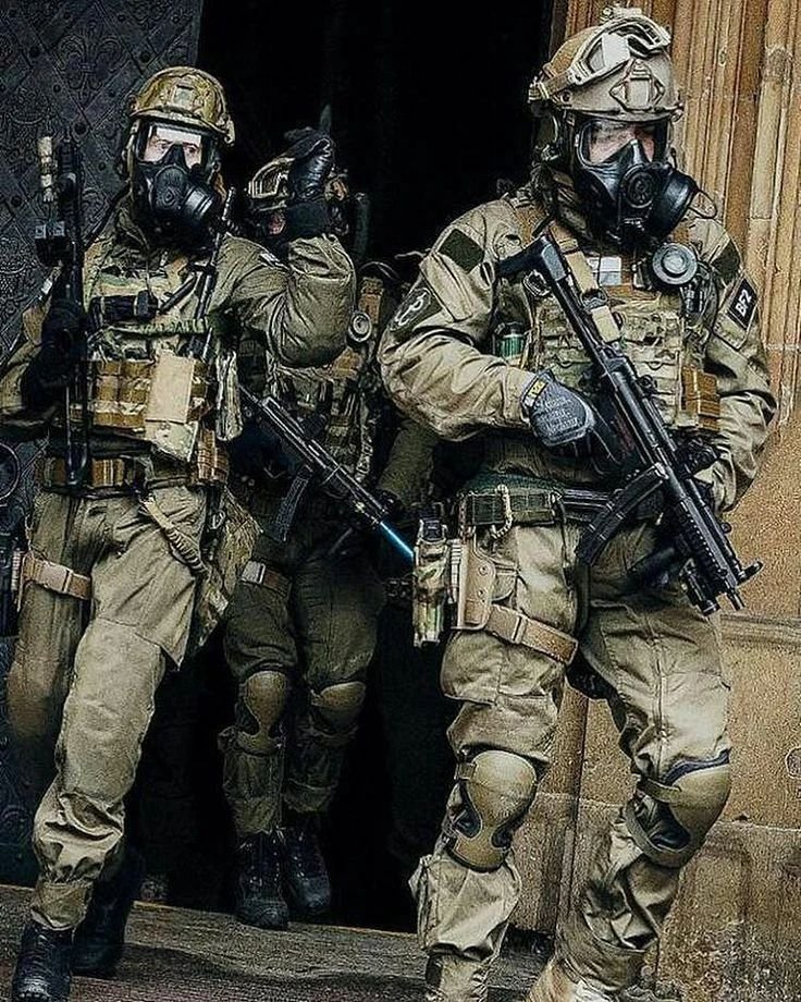 Zelenskini bu ölkənin kəşfiyyatı qoruyur - foto 1