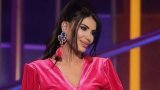 Səhnəyə çıxmasa belə ayda 200 min QAZANIR