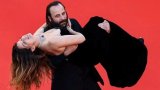 Kannda qırmızı xalça: Letisiya Kasta filmin premyerasına belə gətirildi &ndash; FOTO
