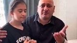 İlkin Misgərli autizmli uşağı ziyarət etdi – VİDEO