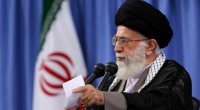 İranın Ali Rəhbəri ABŞ-dakı prezident seçkilərini  tamaşa adlandırıb