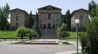 Ermənistanda iki nazir müavini vəzifədən azad edildi