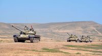 Azərbaycan tankları döyüş hazırlığına gətirildi - VİDEO