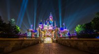 “Disneyland” fəaliyyətini bərpa etdi – VİDEO