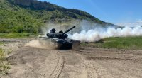Erməni tankını Qubadlıda hərbçilərimiz sürür - FOTO