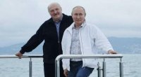 Lukaşenko Rusiyada belə çimdi - FOTO