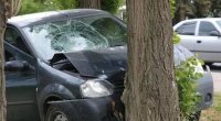 Şəmkirdə avtomobil ağaca çırpıldı, sərnişin öldü