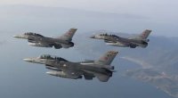 Türkiyə F-16-ları Rusiyanın kəşfiyyat təyyarəsinə görə havaya qalxdı - VİDEO