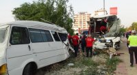 Türkiyədə avtobus yolun kənarına aşdı - 33 yaralı var - VİDEO