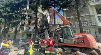 Gürcüstanda yaşayış binası çökdü - VİDEO