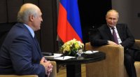 Putin Lukaşenko ilə görüşdə sosial məsafəni gözləmədi – VİDEO  