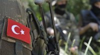 Türk hərbçiləri terrorçuların silah-sursatını ələ keçirdi