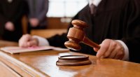 Deputatlığa namizədin dəstə üzvləri yenidən MƏHKƏMƏ QARŞISINDA 