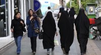 İranda qısaqol köynəklərin satışına qadağa qoyuldu