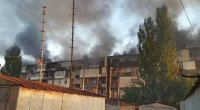 Yevlaxda yanan binanın görüntüləri - VİDEO