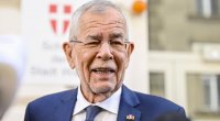Aleksander Van der Bellen yenidən Avstriya prezidenti seçildi