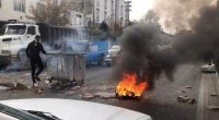 İrandakı terror aktında yaralıların sayı 15-ə çatdı – Polislərə də atəş açılıb - VİDEO