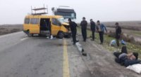 Biləsuvarda yük avtomobili sərnişin mikroavtobusu ilə toqquşdu - 6 YARALI VAR