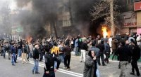 İranın bütün şəhərlərində Qasım Süleymaninin banerləri YANDIRILIR – ANBAAN VİDEO 