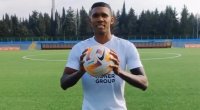 Panamalı futbolçu “Turan Tovuz”da