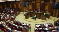 Ermənistan parlamentində DAVA: Deputat saxlanıldı - VİDEO