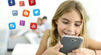 Uşaqların sosial mediadan istifadə məsələsi yenidən gündəmdə: NƏLƏRİ DƏYİŞMƏK OLAR?
