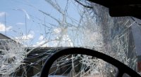 Yevlaxda polis avtomobilini aşıraraq ölüb