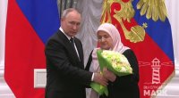 Putin Kadırovun anasını “Şərəf” ordeni ilə təltif etdi - VİDEO