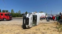 Türkiyədə mikroavtobus aşdı - 14 yaralı var