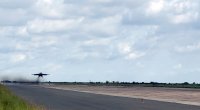 Hərbi pilotlarımız döyüş manevrləri üzrə təlim-məşq uçuşları icra EDİB - VİDEO 