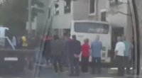 Bakıda sərnişin avtobusu binaya ÇIRPILDI - VİDEO 