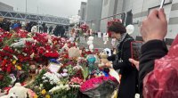Moskva sakinləri “Crocus City Hall”da ölənlərin xatirəsini belə anırlar - FOTO/VİDEO
