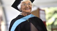 105 yaşlı amerikalı qadın Stanford Universitetinin magistr diplomunu aldı