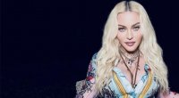 Madonna yarıçılpaq FOTOLARINI yayımladı