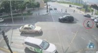 Moped sürücüsü yenə qırmızı işıqdan keçdi - ANBAAN VİDEO
