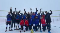 Azərbaycanda ilk dəfə qarda voleybol oyunu KEÇİRİLDİ