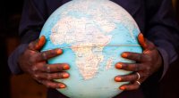 Afrika iki qitəyə bölünəcək: Yeni okean yaranacaq?
