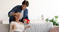 8 Martda hədiyyə seçməkdə çətinlik çəkənlərə vacib TÖVSİYƏLƏR