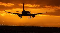 Pilot 2 saatlıq uçuşdan sonra təyyarəni geri qaytardı - Bu əşyasını evində unudubmuş... - FOTO