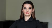 Yevgeniya Qutsul məhkəməyə belə gətirildi – VİDEO