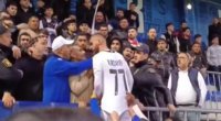 Azarkeşi vurmaq istəyən “Turan Tovuz”un futbolçusu CƏZALANDIRILDI - VİDEO