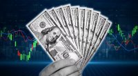 KİV: Dollar investorlar üçün təhlükəsiz sığınacaq kimi görünmür