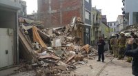 İstanbulda zəlzələ nəticəsində bina ÇÖKDÜ – FOTO