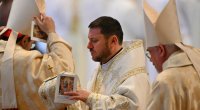 Ukrayna yepiskopu Fransiskin yerinə Papa SEÇİLƏ BİLƏR