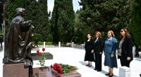 Dövlət Komitəsinin kollektivi Heydər Əliyevin məzarını ZİYARƏT ETDİ - FOTO